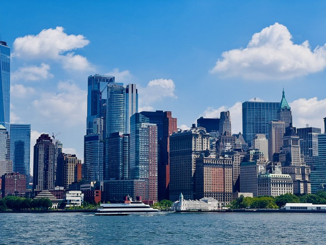 Lower Manhattan skyline seen from the water